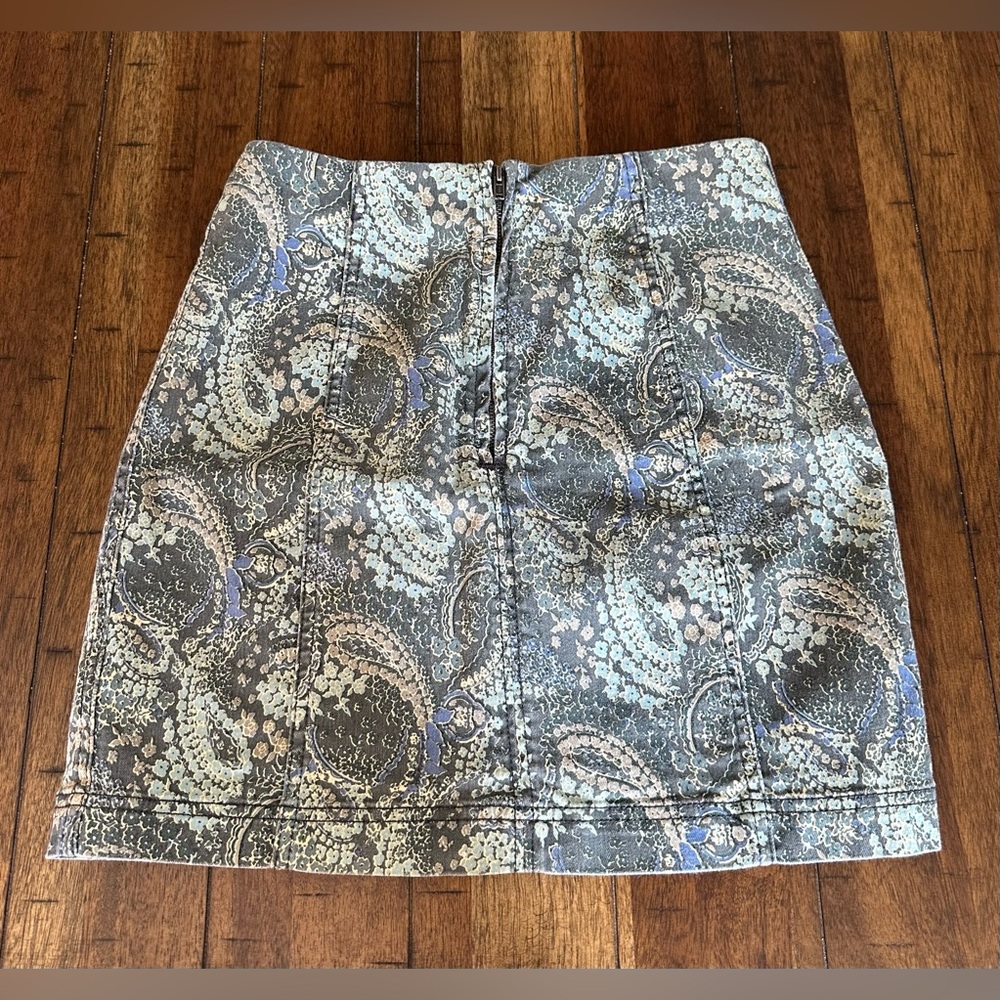 Free People Femme Paisley Blue Green Mini Skirt (Size 6) - Picture 5 of 5